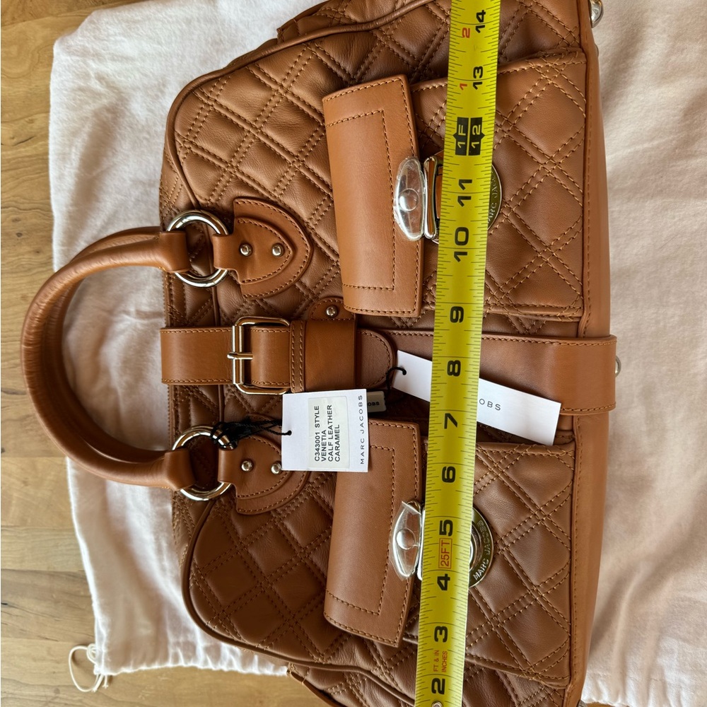 New unused Marc Jacobs Venetia Calf leather hand bag in Caramel - Picture 5 of 9